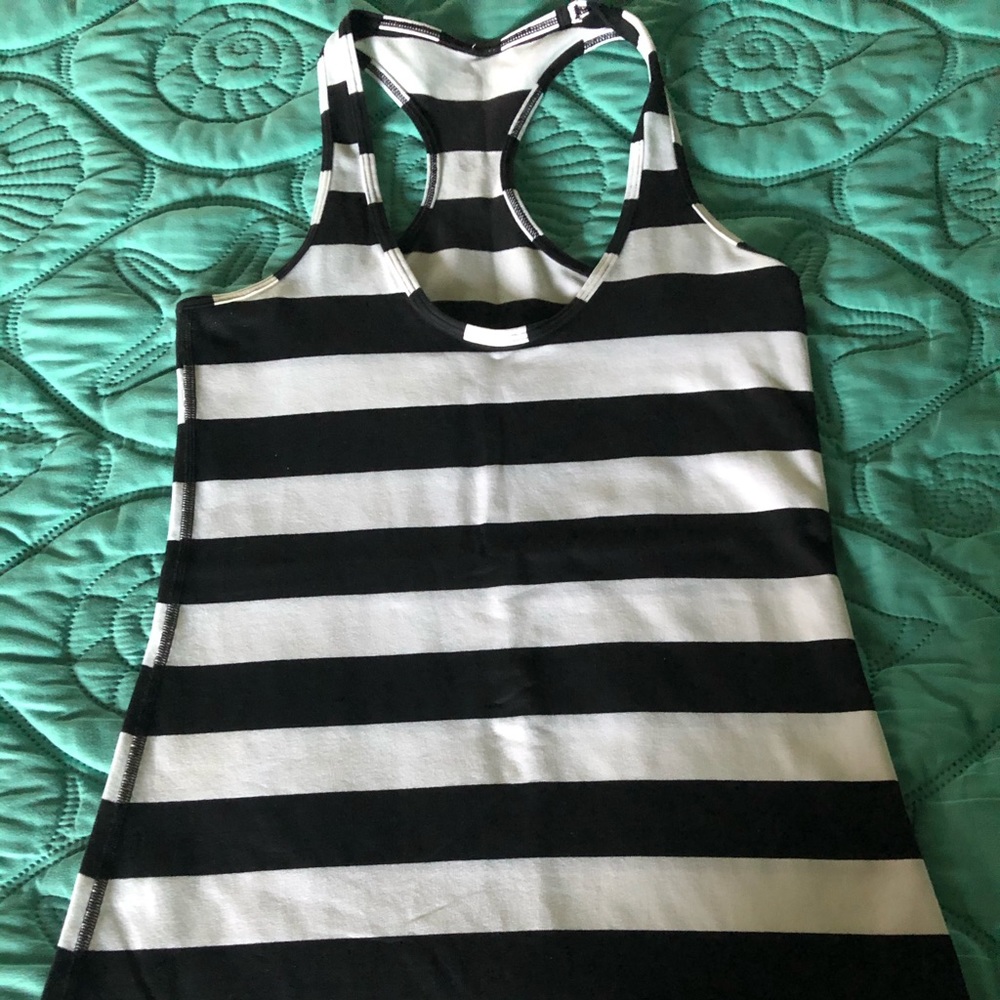 GUC LULULEMON COOL RACER BACK